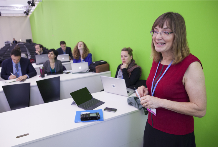 Louise Comeau CAN-RAC morning meeting COP21 Paris climate summit - Mychaylo Prystupa - National Observer