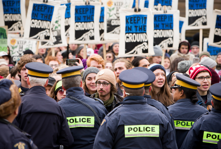 Climate 101, pipeline protest, Trans Mountain expansion, Keep it in the Ground, Parliament Hilll