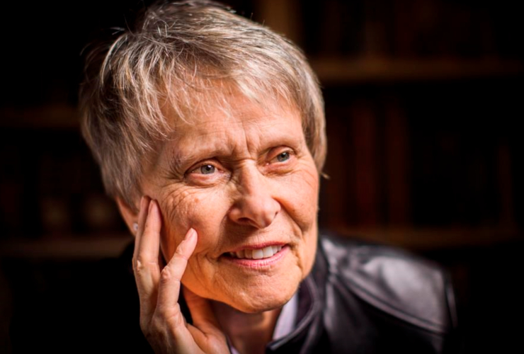 Roberta Bondar, NASA, astronaut, first woman in space, Shuttle Discovery