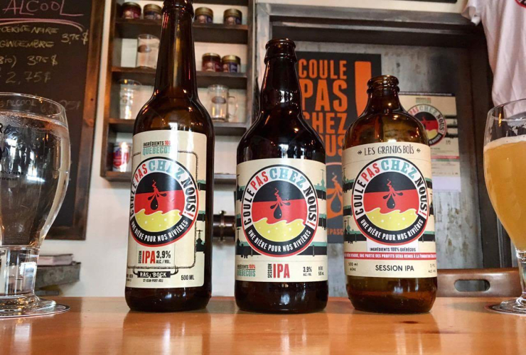 Quebec microbreweries have teamed up for a new Quebec-made beer that aims to raise awareness about TransCanada's Energy East project. Photo by Coule pas chez nous!