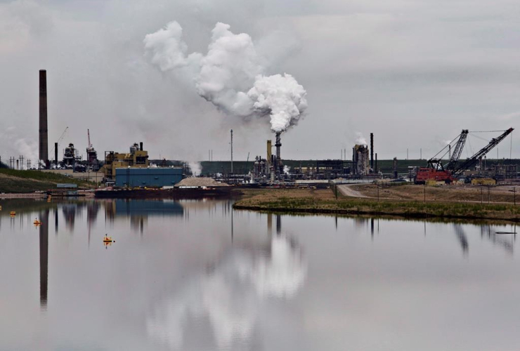 Syncrude, oil sands, tailings pond, Fort McMurray, 