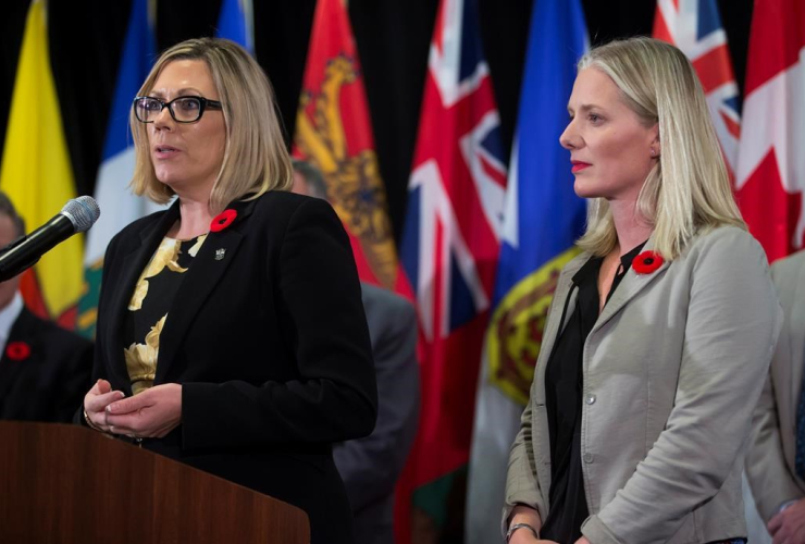 Rochelle Squires, Catherine McKenna, news conference, 