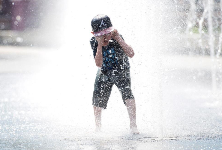 Samuel Bedard, Quebec City, water fountain,