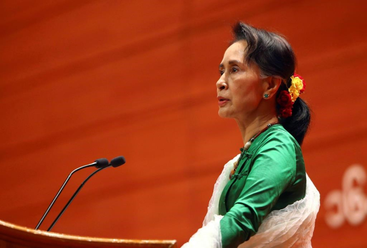 Aung San Suu Kyi, closing ceremony, 21st Century Panglong Union Peace Conference, Myanmar International Convention Centre, Naypyitaw, Myanmar, 