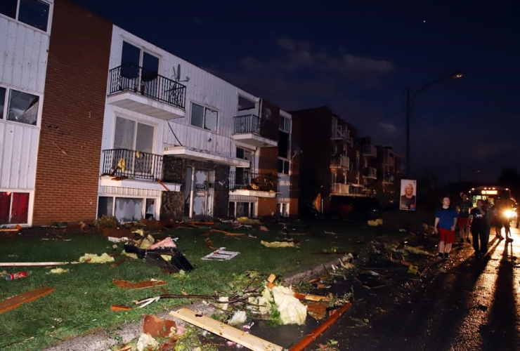 Damaged apartment buildings, tornado, Gatineau, Quebec,