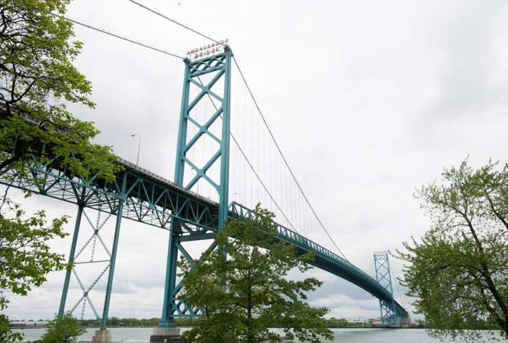 Ambassador bridge, Detroit river, Windsor, 