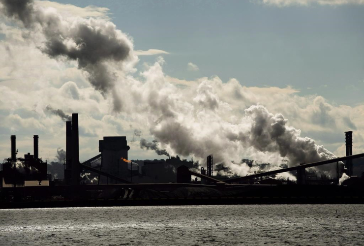 steel mills, Hamilton waterfront harbour, Hamilton, 