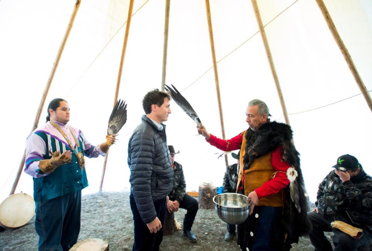 Prime Minister Justin Trudeau, spiritual leader Cecil Grinder, Tsilhqot'in National Government, Chilko Lake, 