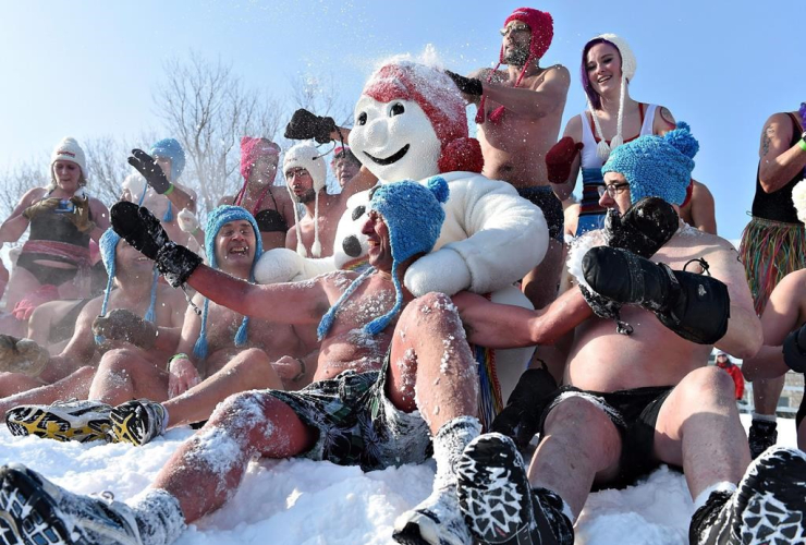 Bonhomme Carnaval, annual snow bath,