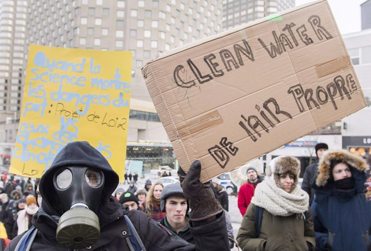 People, climate change, demonstration, Montreal, 