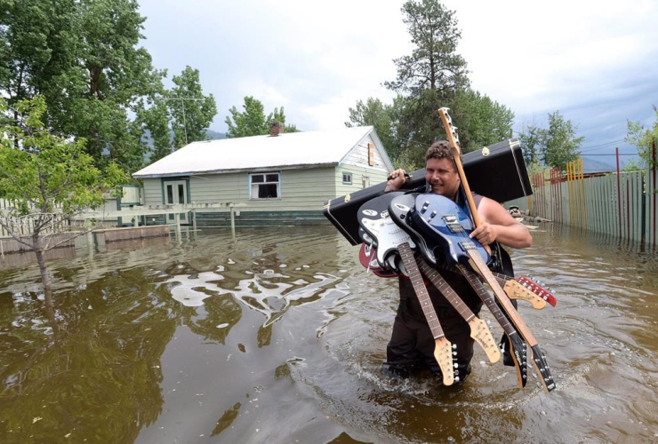 Lars Androsoff, guitars, floodwaters, Grand Forks,