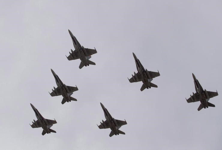 CF-18 Hornets,