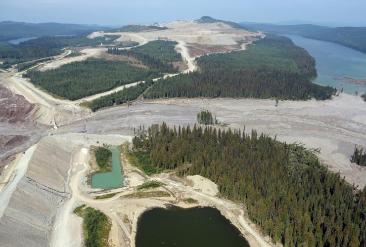 Damage, tailings pond, breach, Likely, 