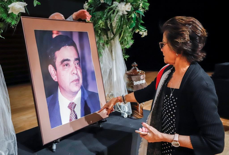 Neena Obhrai, photo, late husband Deepak Obhari, memorial, Calgary, 