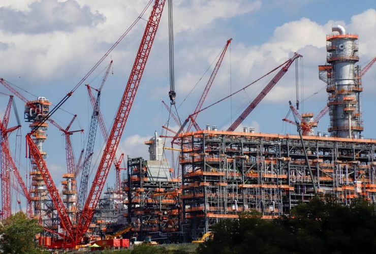 cranes, Shell Pennsylvania Petrochemicals Complex, ethylene cracker plant, Potter Township, 