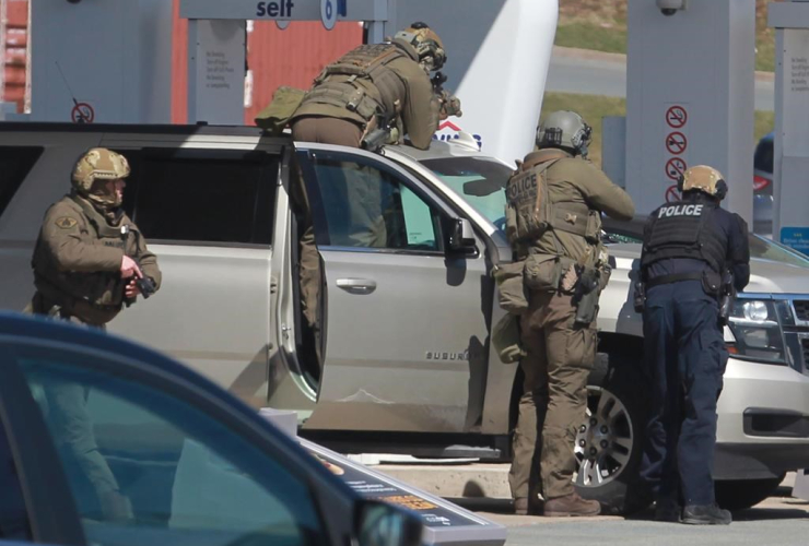 RCMP officers, gas station, Enfield,