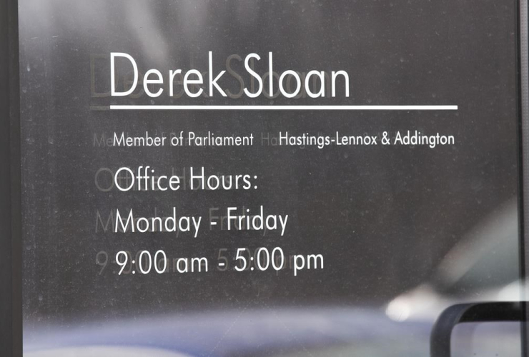 Derek Sloan, 