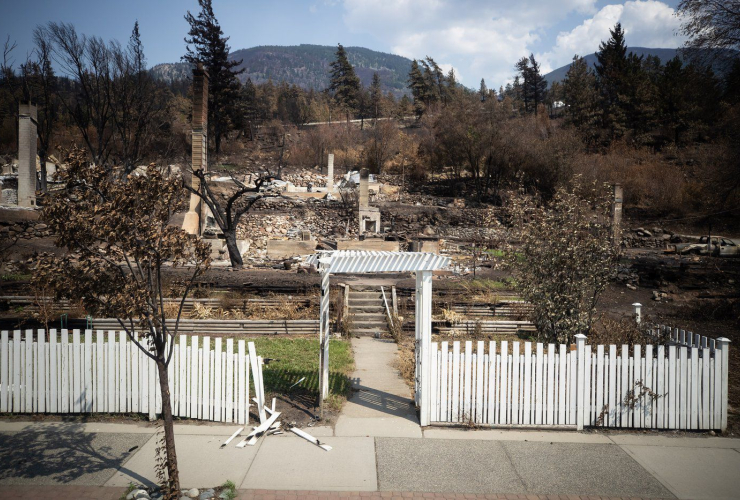 Damaged structures, Lytton, B.C., 