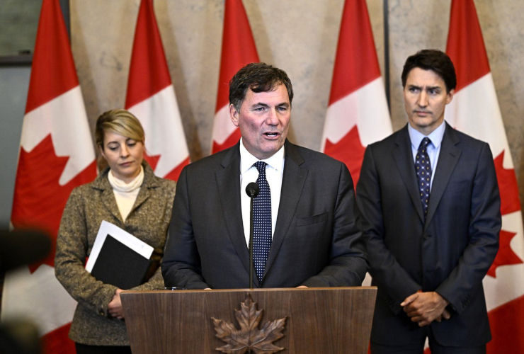 Dominic LeBlanc, Justin Trudeau, Melanie Joly, 