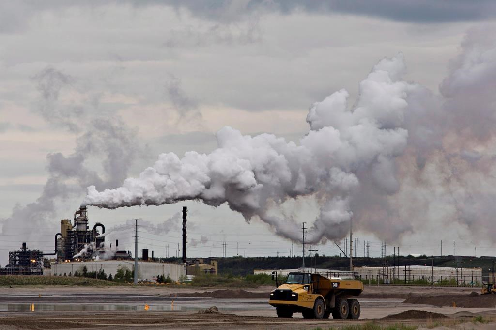 dump truck, Syncrude oil sands, Fort McMurray, 