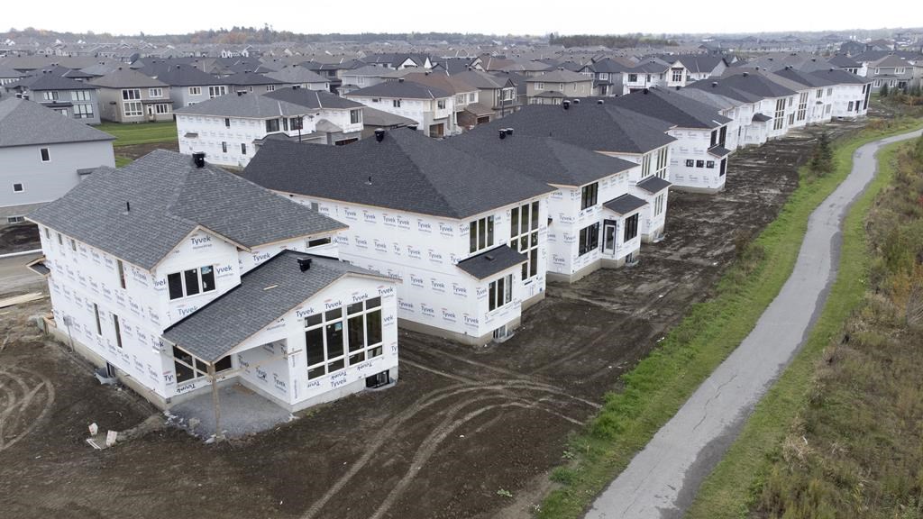 canadian home builders        
        <figure class=