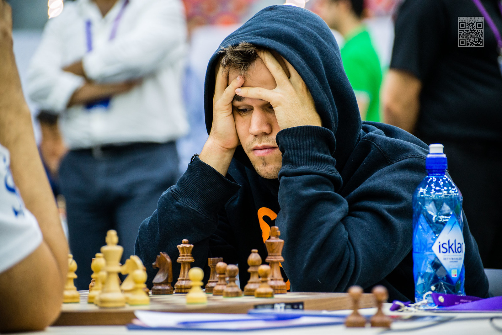 Air pollution causes chess players to make more mistakes, study finds, Air  pollution
