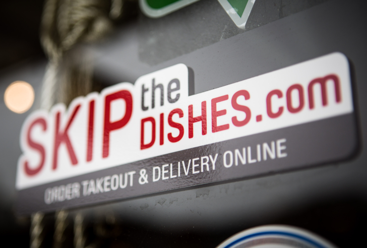 Winnipeg-based Skip the Dishes has apologized after cancelling an interview with a prospective employee who asked about wages and benefits. Photo by Alex Tétreault.