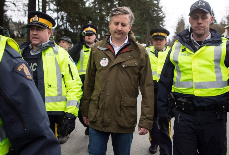 NDP MP Kennedy Stewart, arrested, RCMP officers, protesters, Kinder Morgan, Burnaby,
